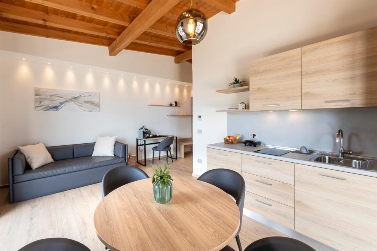 Evo Suites Apartments Limone sul Garda Esterno foto
