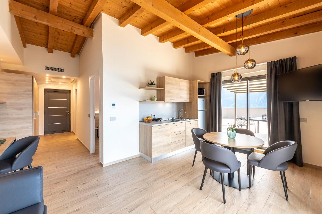 Evo Suites Apartments Limone sul Garda Esterno foto