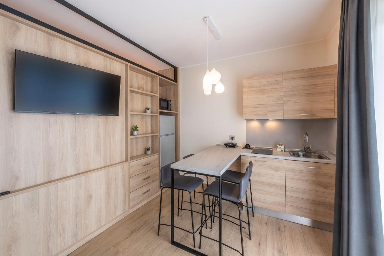 Evo Suites Apartments Limone sul Garda Esterno foto